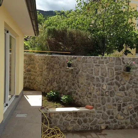 Vakantiehuis House With A Parking Space Lovran, Opatija - 9716